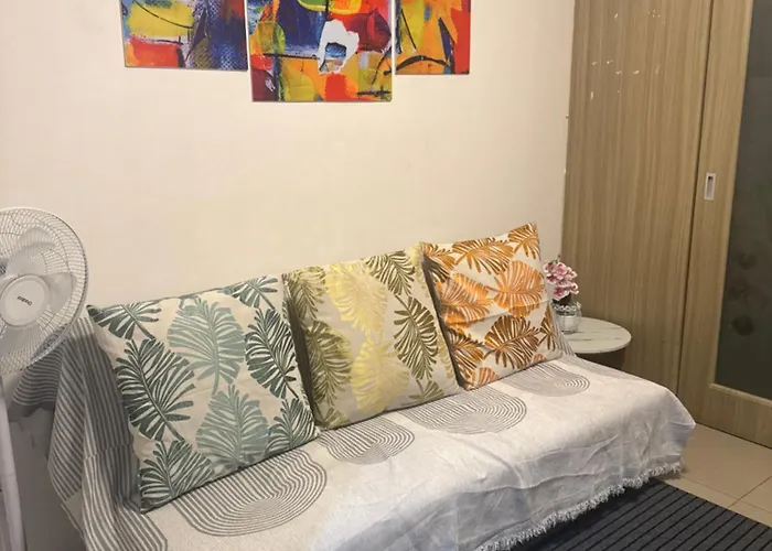 Chen Staycation At Shore Apartahotel Manila